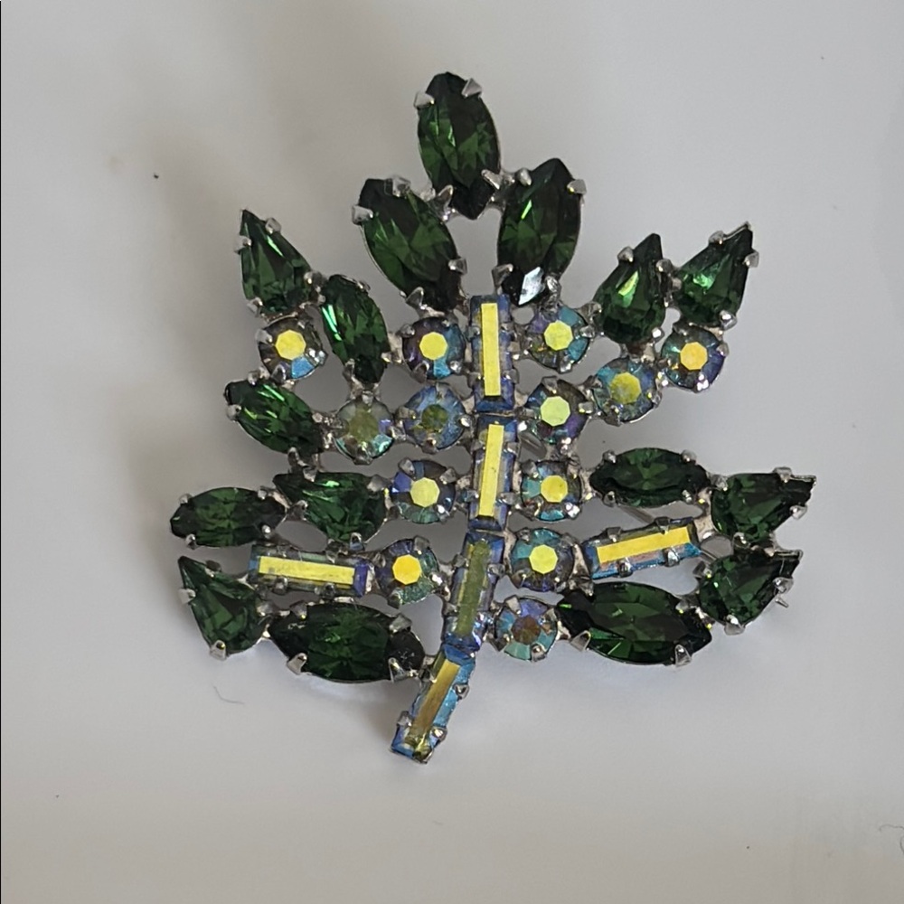 Vintage B.David signed Green and AB Maple Leaf Brooch 1.5”